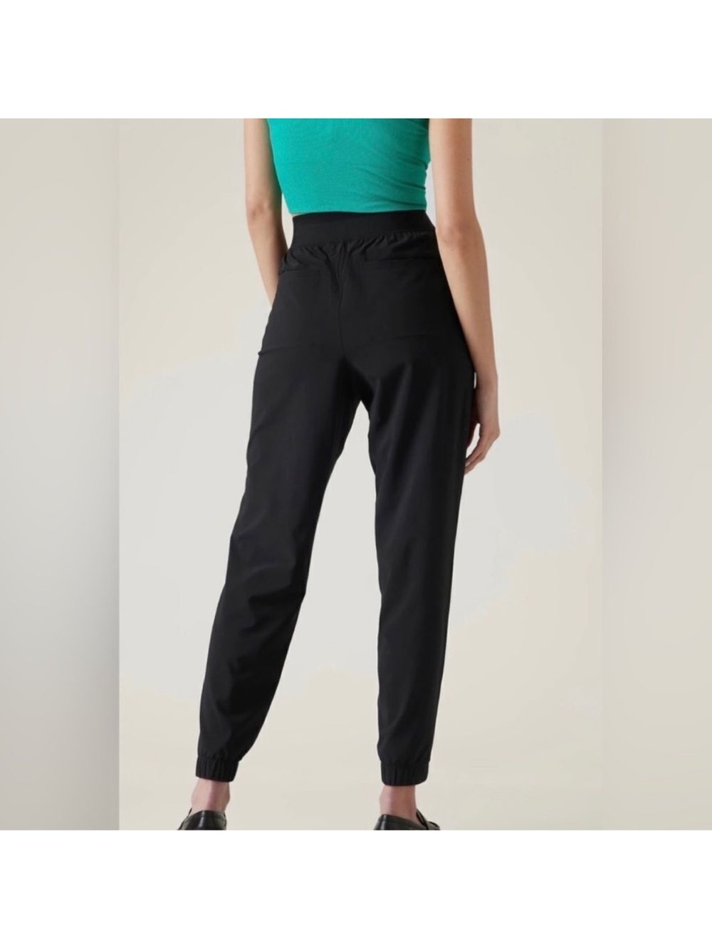 ATHLETA Brooklyn Jogger Black NWT Size 10 - Picture 3 of 12